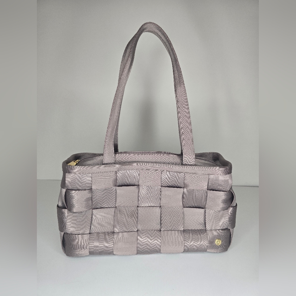 Harvey’s Seatbelt Bag